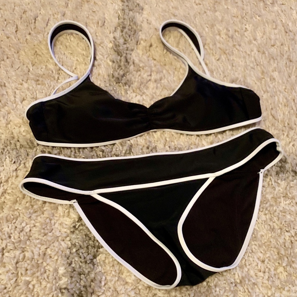 American Eagle black bikini with white trim